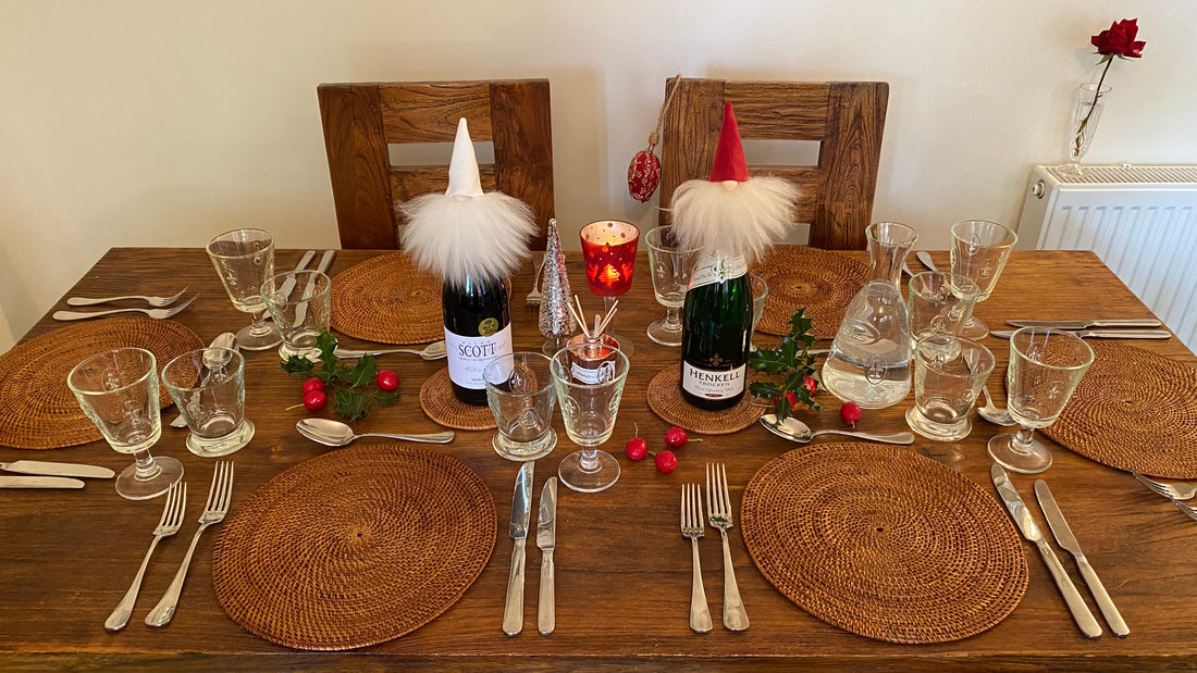 Christmas Table Setting